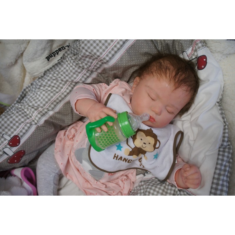 June - 7 Monate - Schlafend